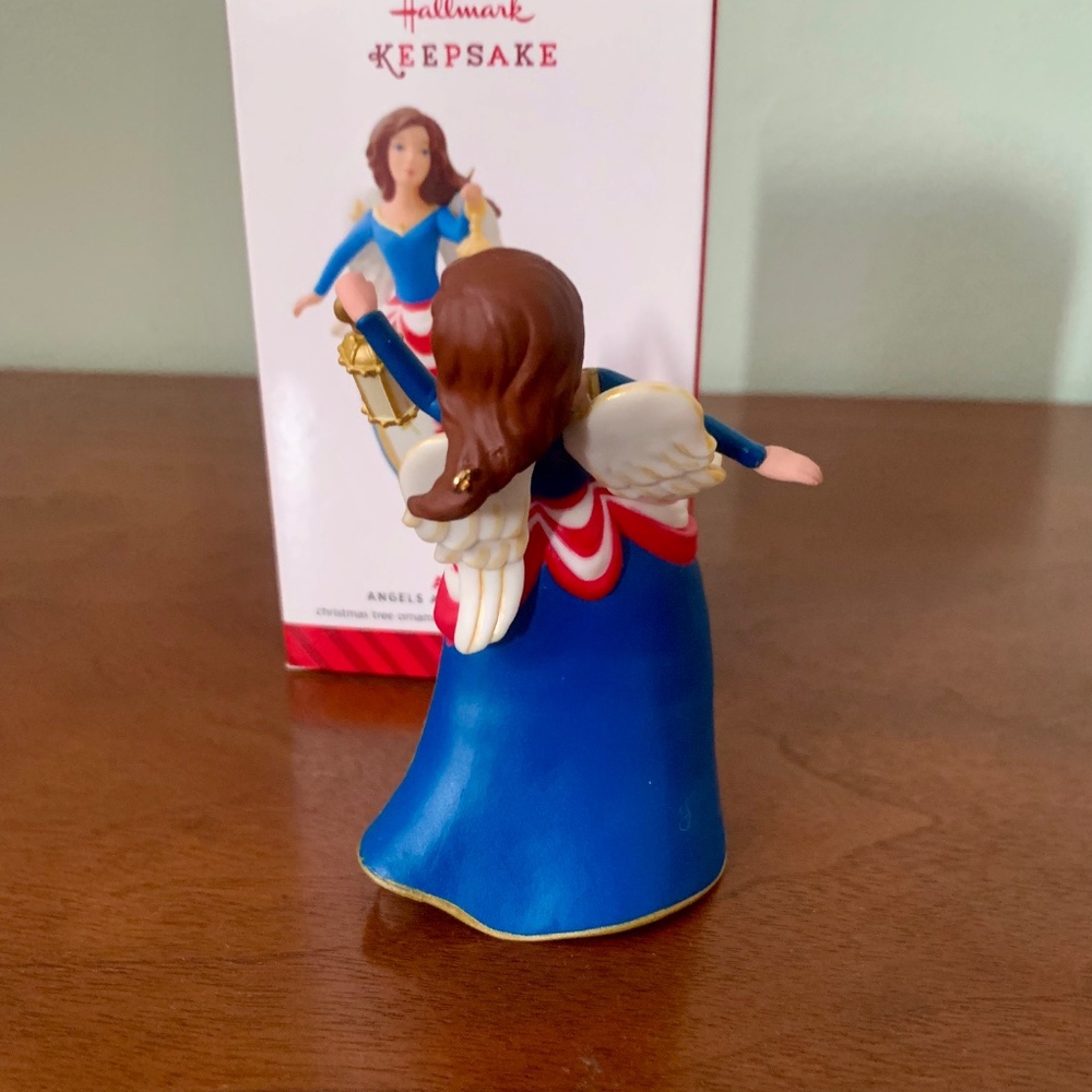 Hallmark Keepsake Angels Around the World 2014 - America NEW IN BOX - Picture 6 of 8